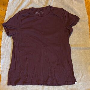 Women's Crew Neck Short Sleeve Tee - Burgundy